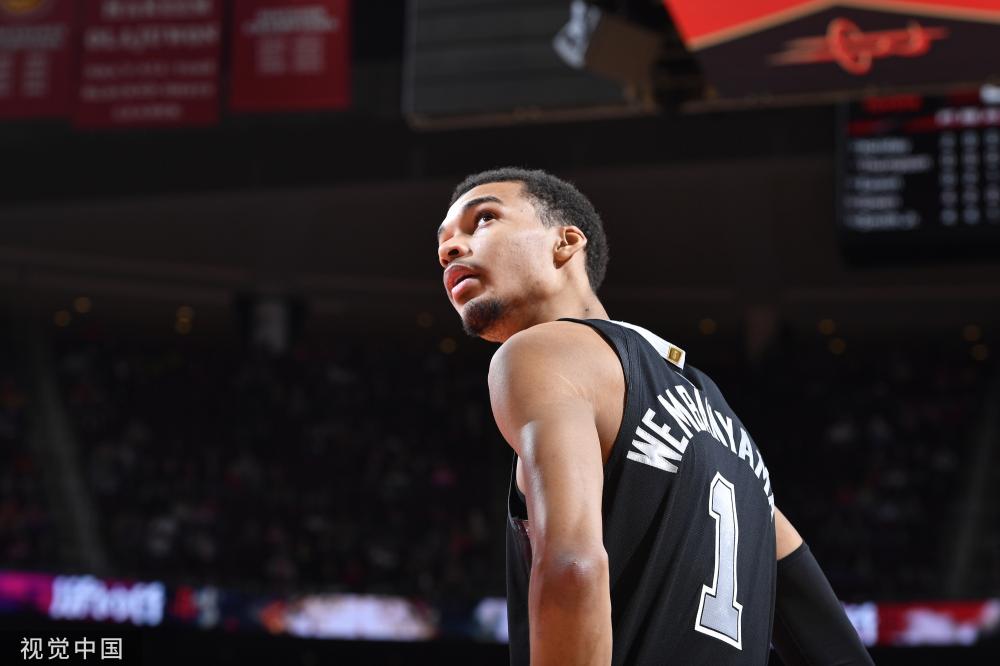 以受到巴萨 以受到巴萨