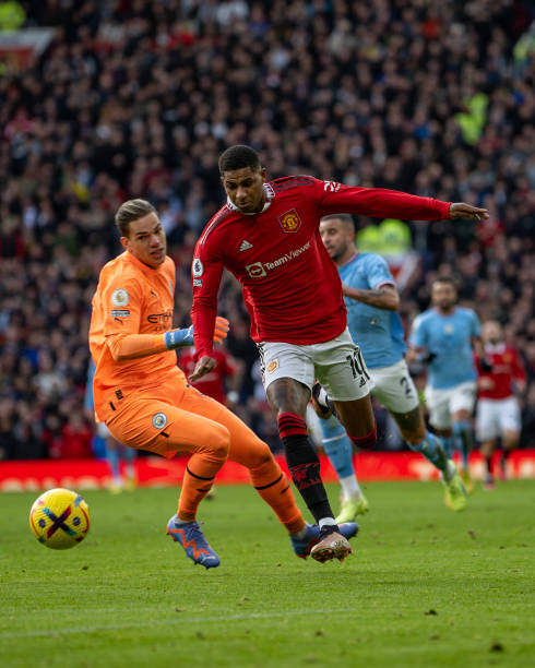 万英镑标价 万英镑标价