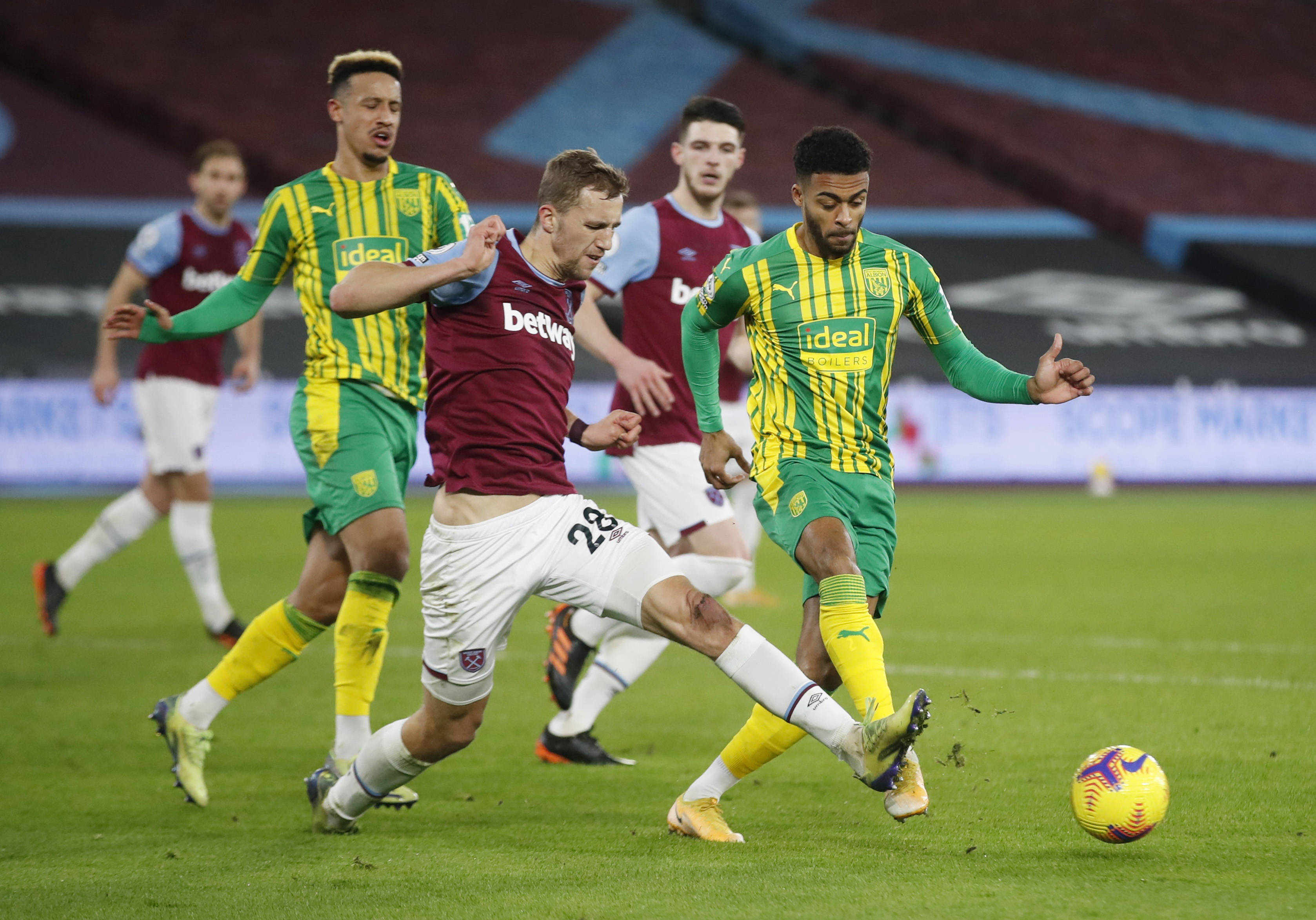 攻的球员是 攻的球员是