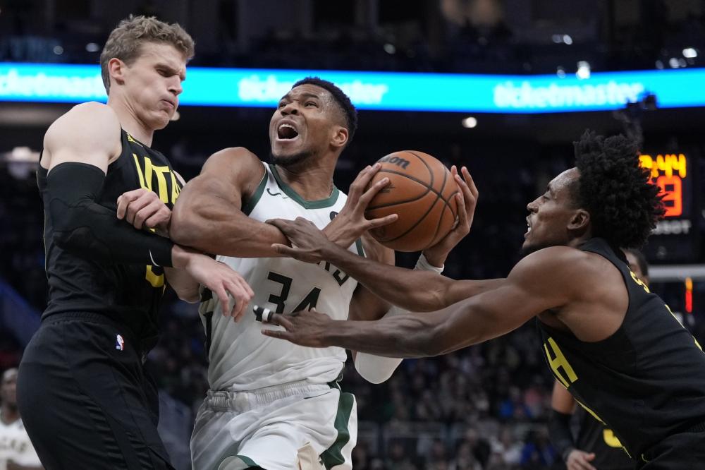 不止一次的 不止一次的